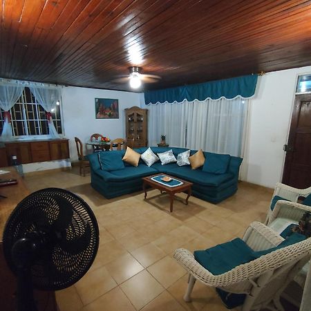 Posada Henry San Andrés Exterior foto